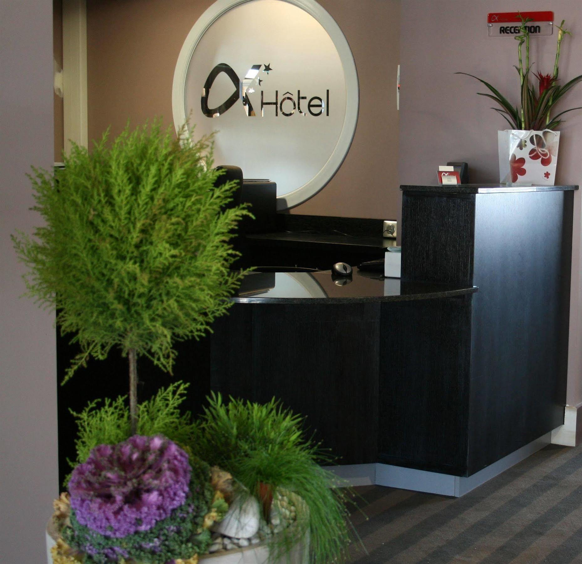 Ax Hotel Spa & Restaurant Chorges Exterior photo