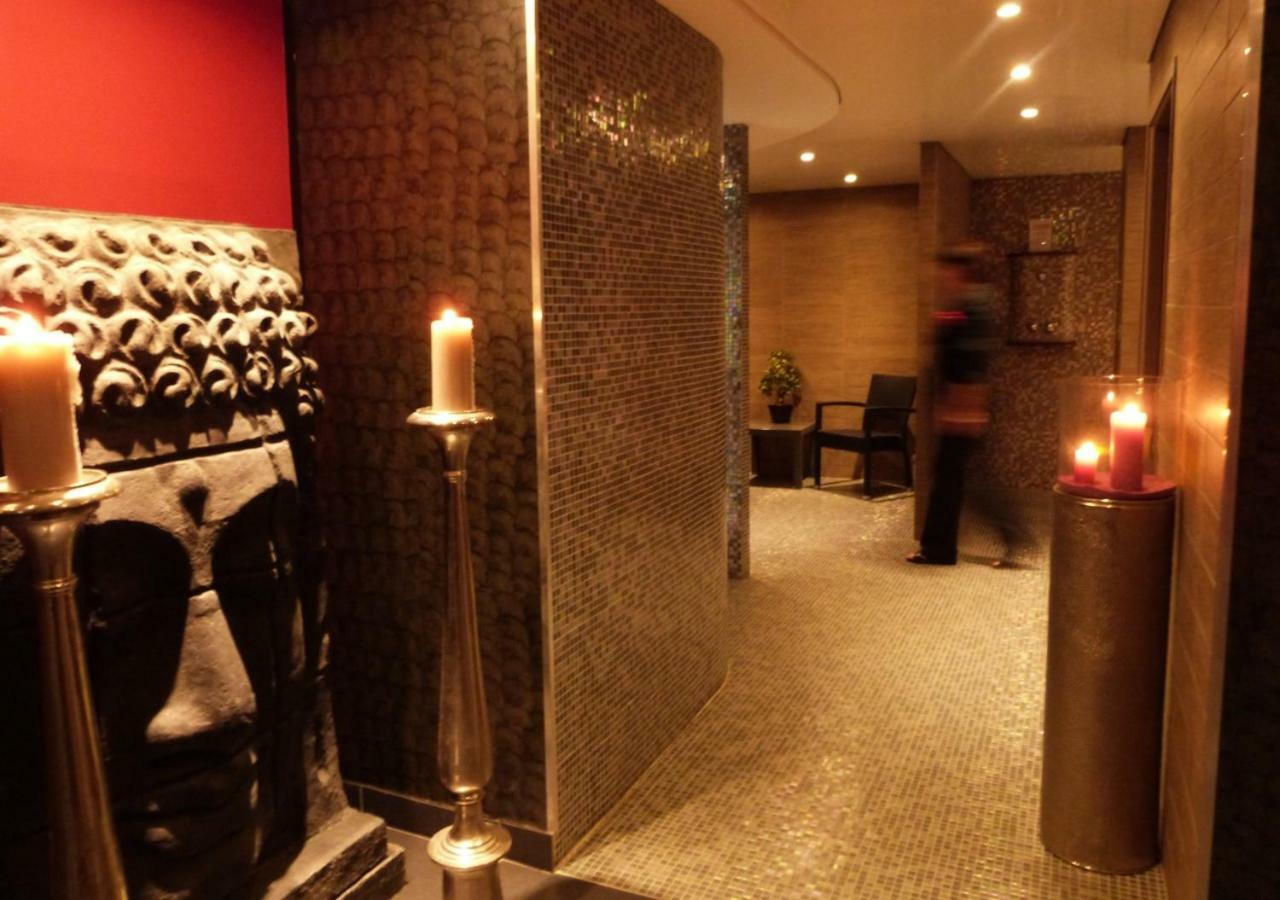 Ax Hotel Spa & Restaurant Chorges Exterior photo